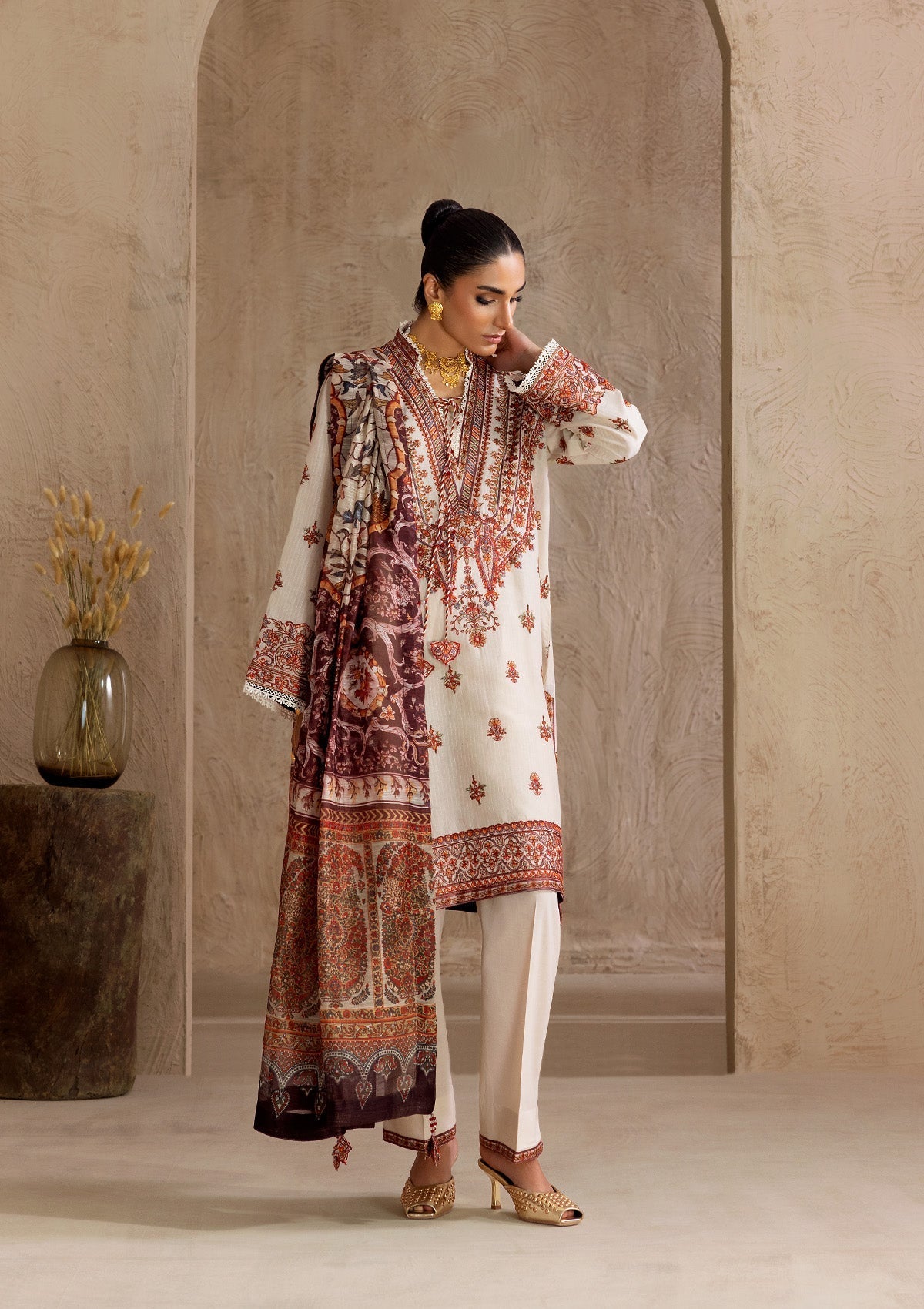 Aik Atelier | RTW 25 | LOOK 04 - Official Aik Atelier stockist in UK - Sakeena London