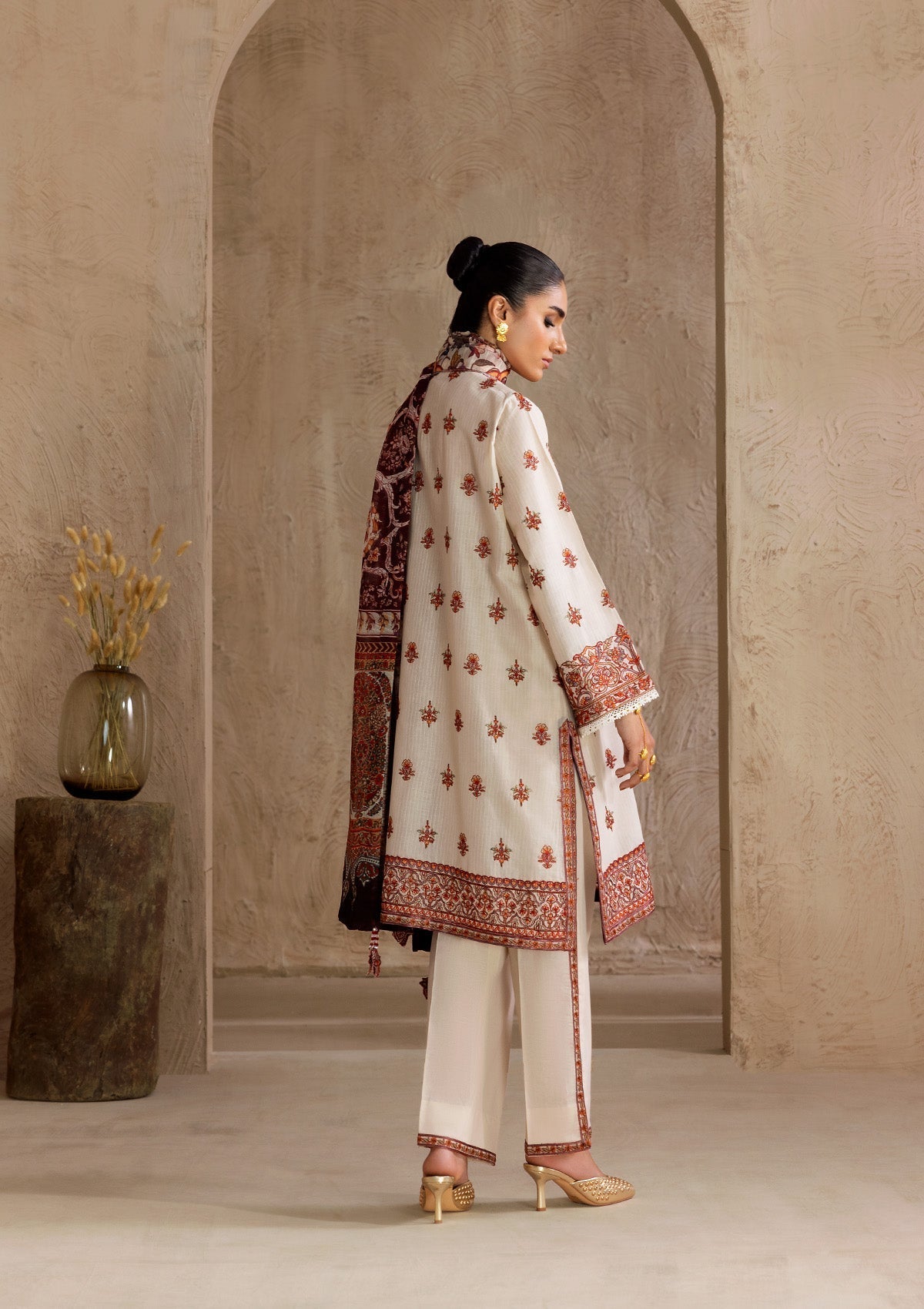 Aik Atelier | RTW 25 | LOOK 04 - Official Aik Atelier stockist in UK - Sakeena London