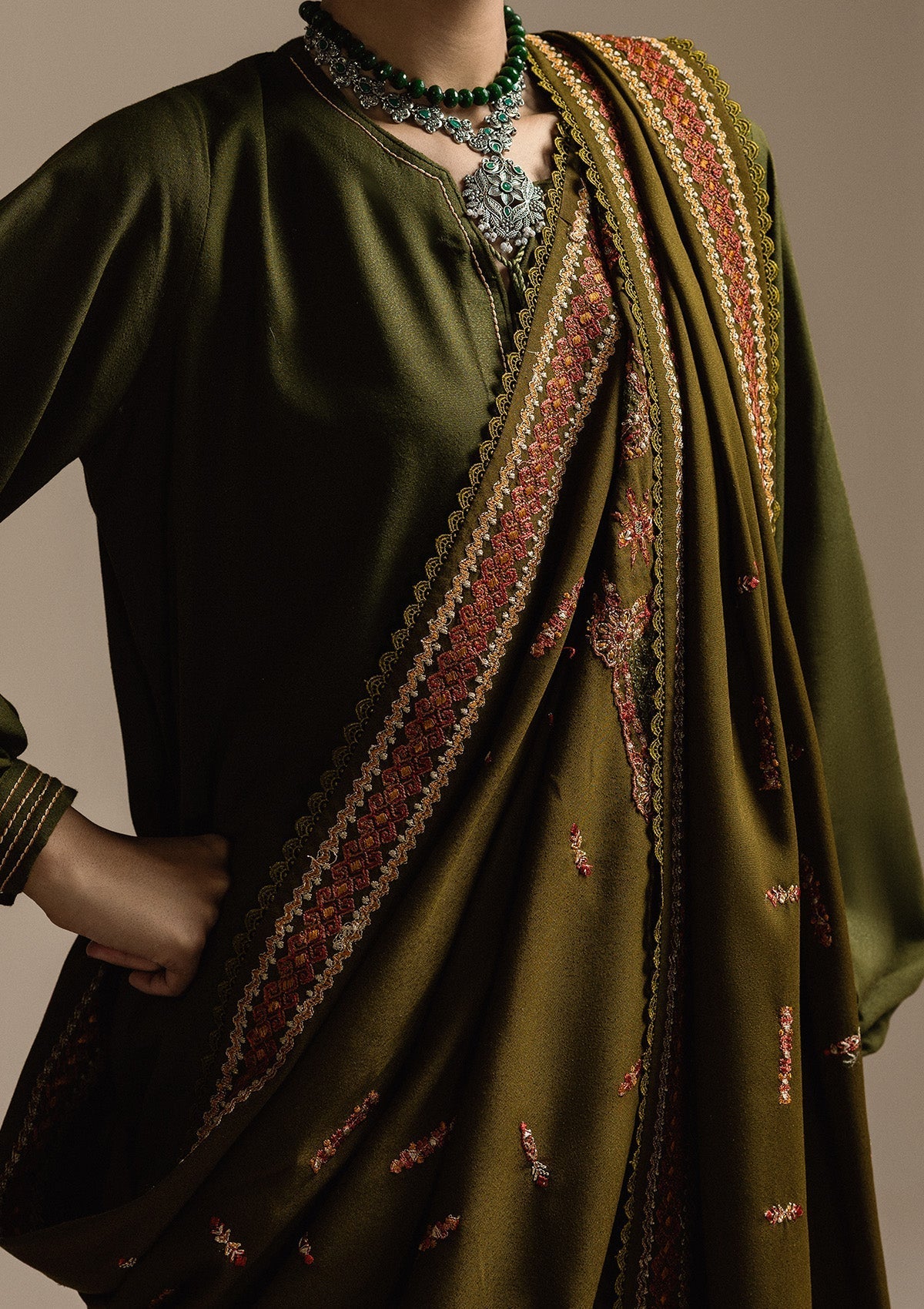 Aik Atelier | Aik Roz Karandi 25 | LOOK 05 - Official Aik Atelier stockist in UK - Sakeena London