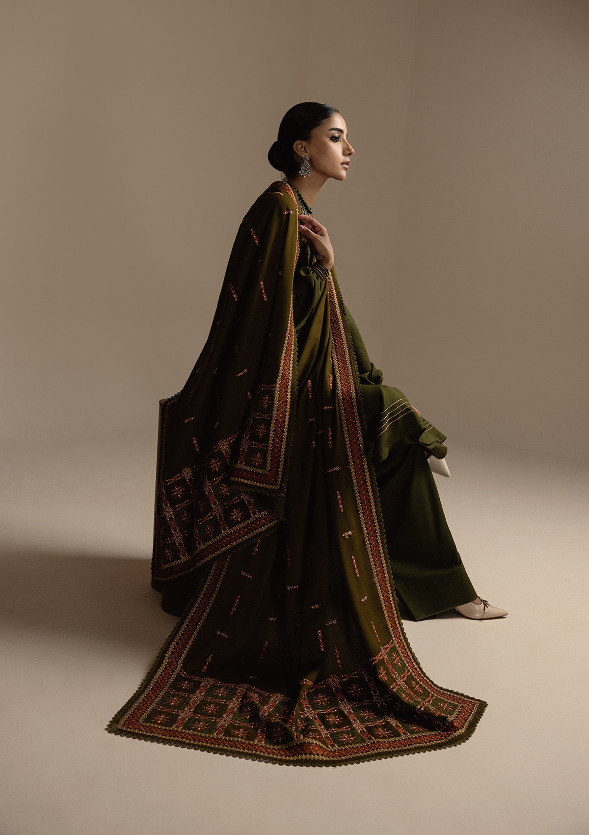 Aik Atelier | Aik Roz Karandi 25 | LOOK 05 - Official Aik Atelier stockist in UK - Sakeena London