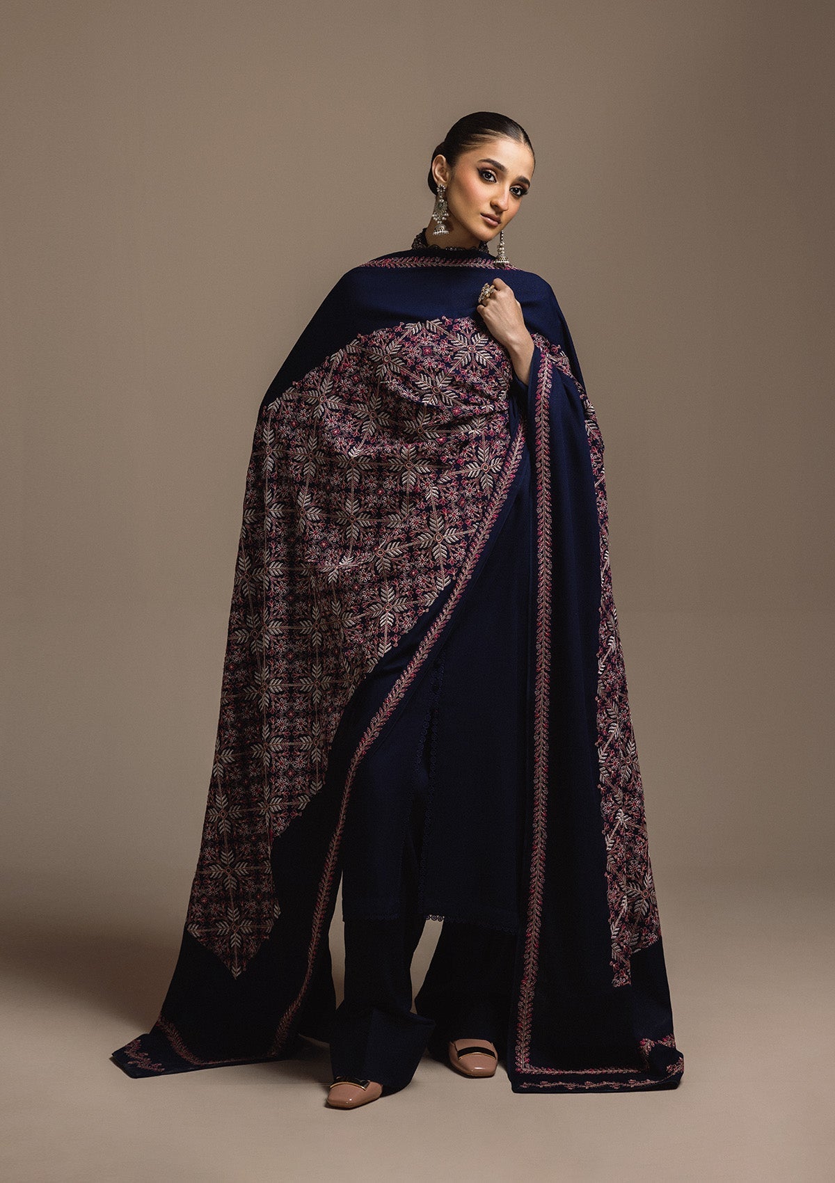 Aik Atelier | Aik Roz Karandi 25 | LOOK 01 - Official Aik Atelier stockist in UK - Sakeena London