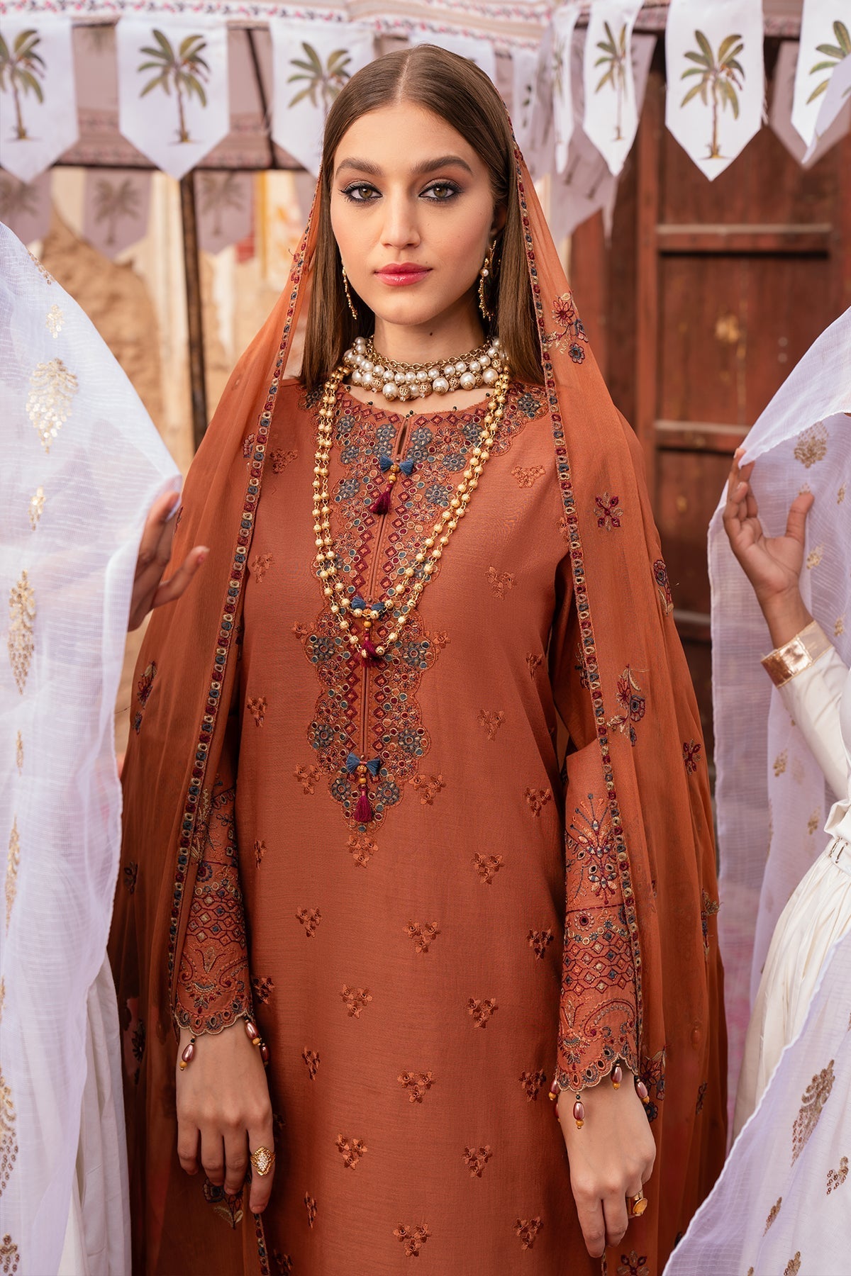Alizeh | Rawayat Luxury Lawn 24 | Manat - Official Alizeh stockist in UK - Sakeena London