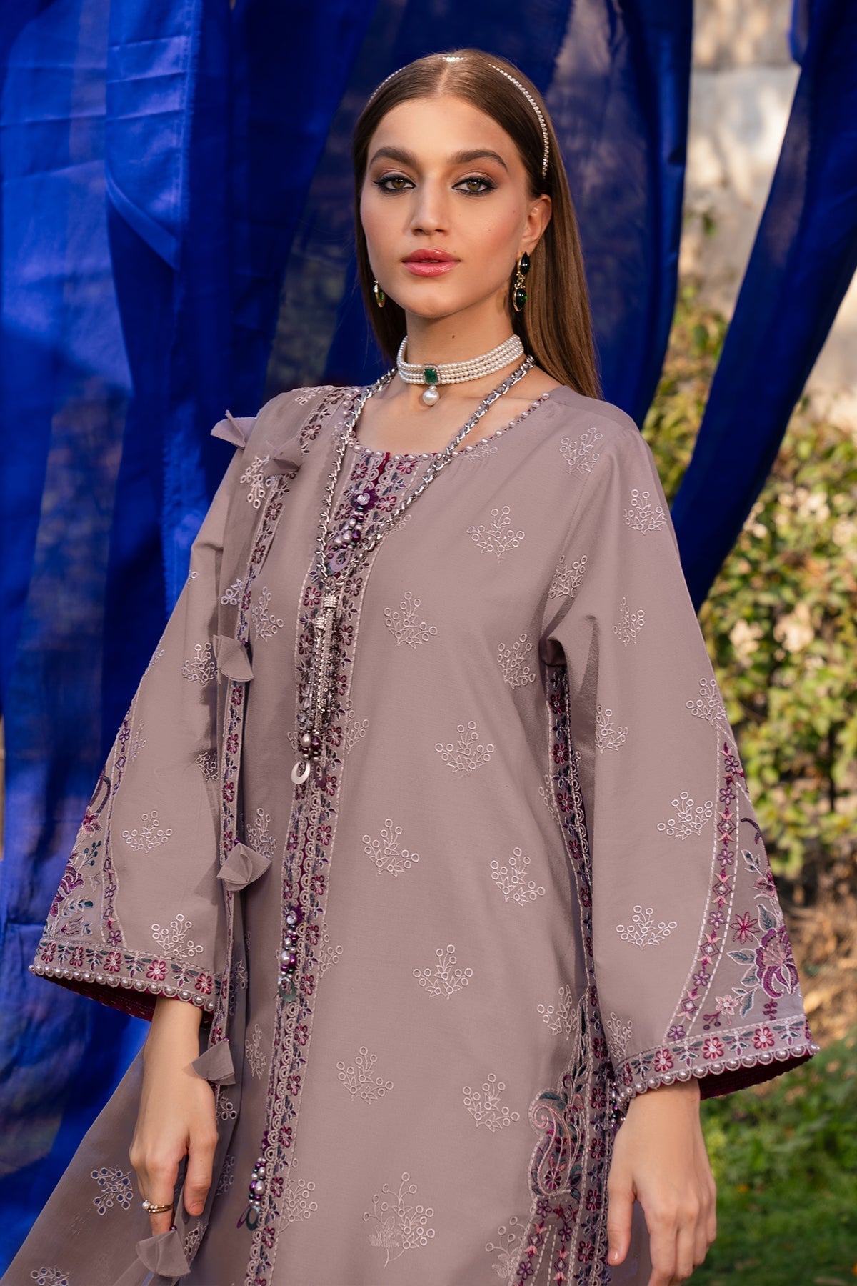 Alizeh | Rawayat Luxury Lawn 24 | Meraat - Official Alizeh stockist in UK - Sakeena London