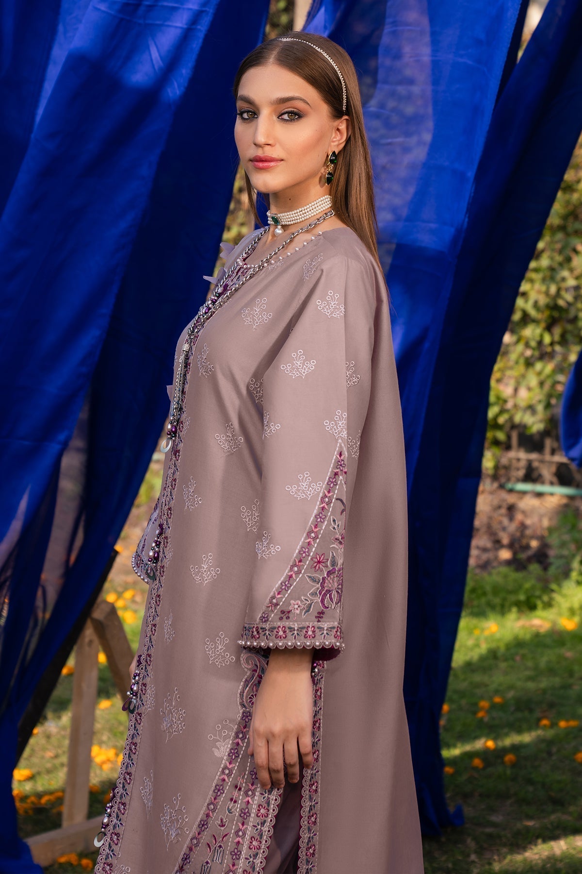 Alizeh | Rawayat Luxury Lawn 24 | Meraat - Official Alizeh stockist in UK - Sakeena London