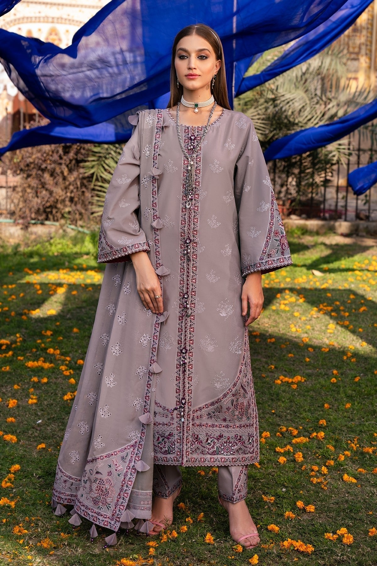 Alizeh | Rawayat Luxury Lawn 24 | Meraat - Official Alizeh stockist in UK - Sakeena London