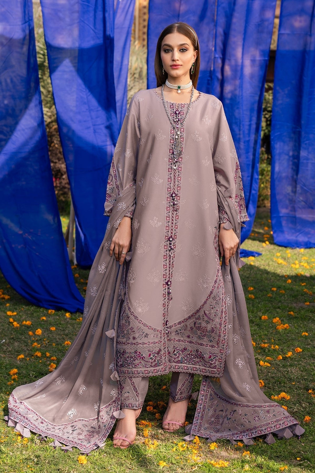 Alizeh | Rawayat Luxury Lawn 24 | Meraat - Official Alizeh stockist in UK - Sakeena London