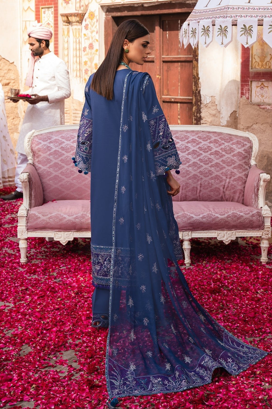 Alizeh | Rawayat Luxury Lawn 24 | Shehnaaz - Official Alizeh stockist in UK - Sakeena London