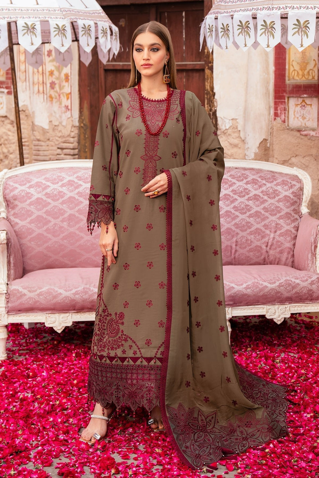 Alizeh | Rawayat Luxury Lawn 24 | Zeenat - Official Alizeh stockist in UK - Sakeena London