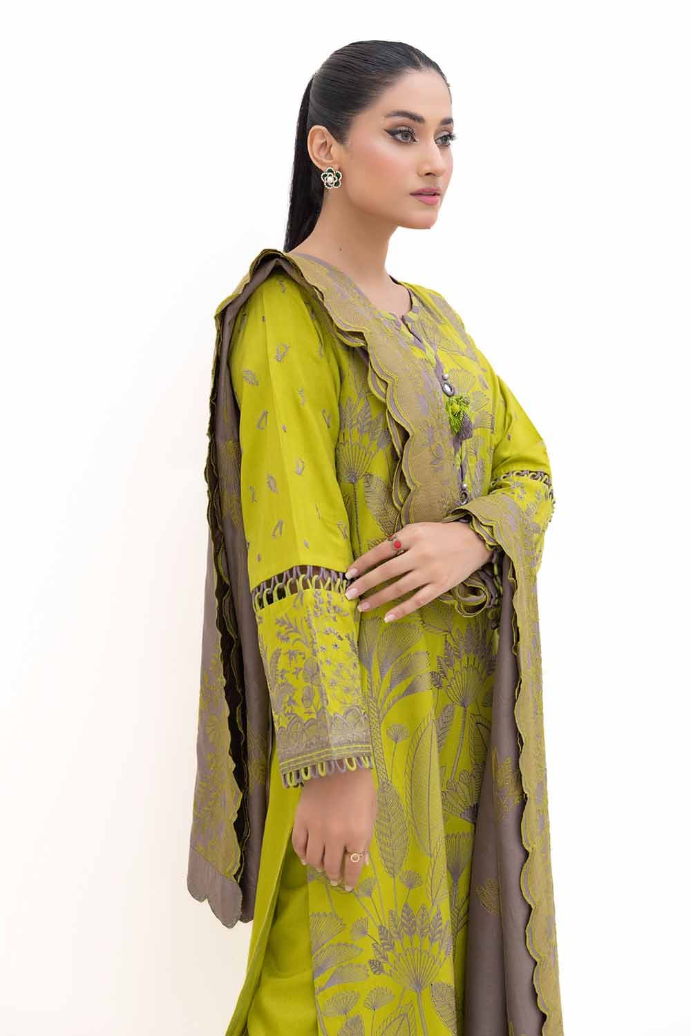 Gul Ahmed | Winter Collection 24 | Acrylic Dupatta AP-42004 - Official Gul Ahmed stockist in UK - Sakeena London
