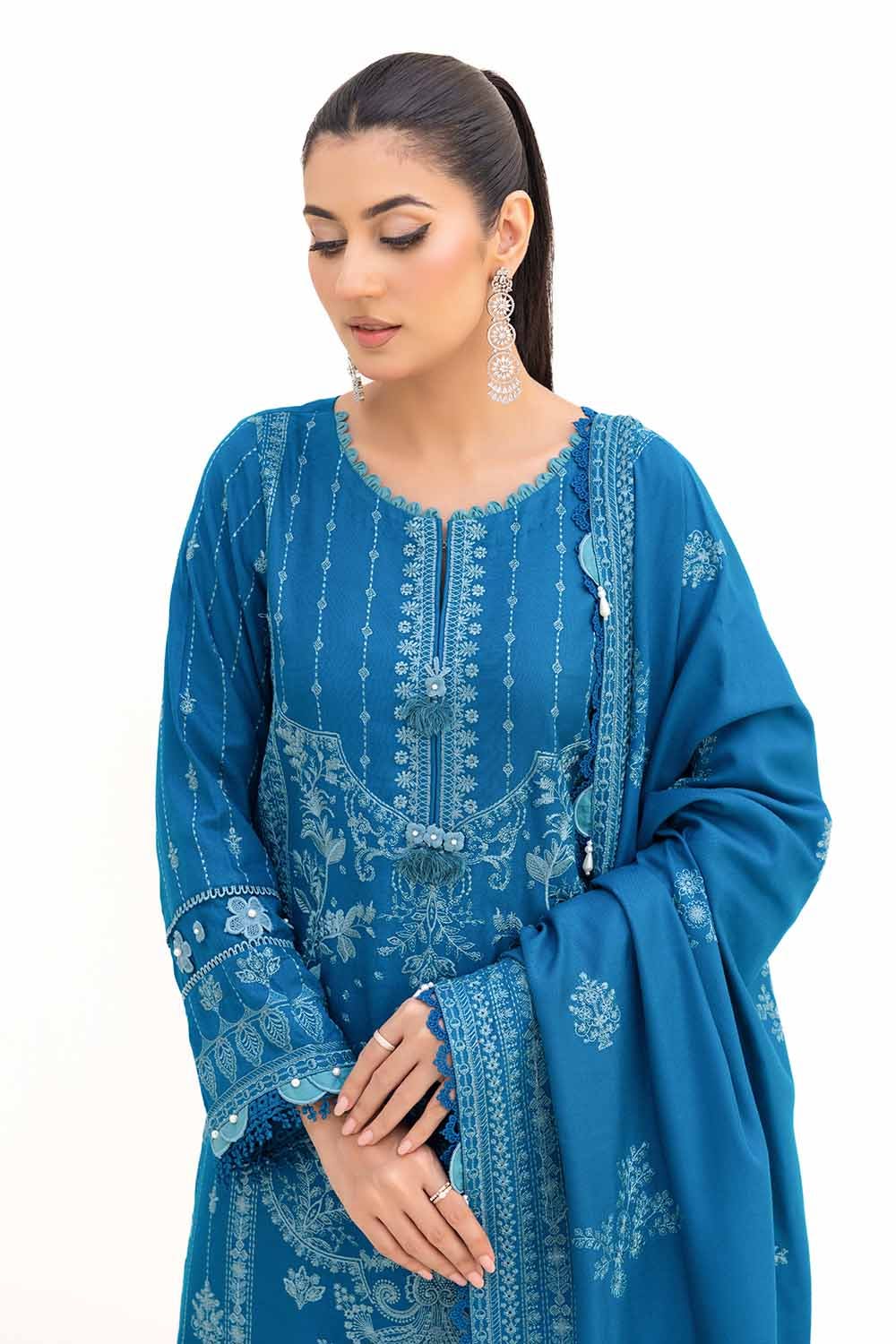 Gul Ahmed | Winter Collection 24 | Acrylic Dupatta AP-42005 - Official Gul Ahmed stockist in UK - Sakeena London