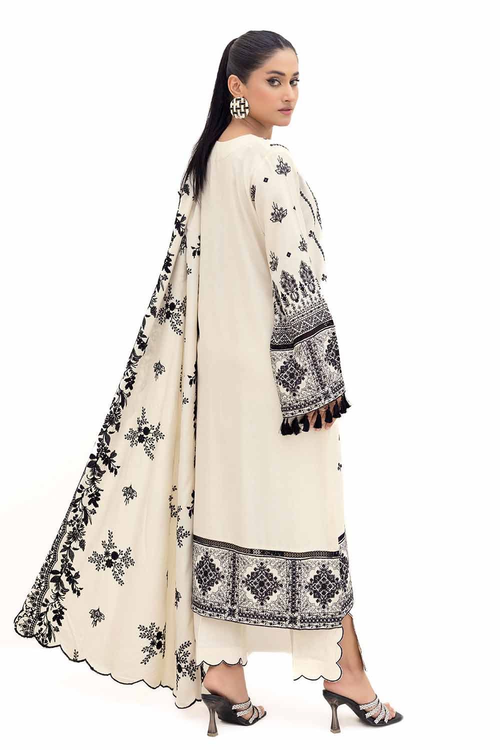 Gul Ahmed | Winter Collection 24 | Acrylic Dupatta AP-42006 - Official Gul Ahmed stockist in UK - Sakeena London