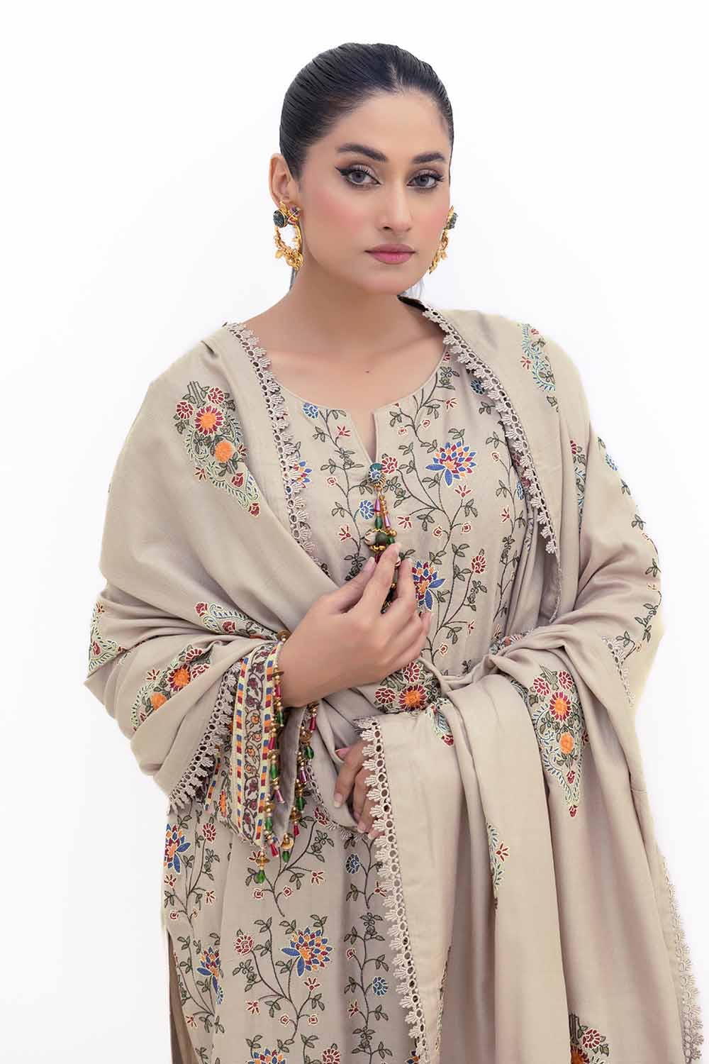 Gul Ahmed | Winter Collection 24 | Acrylic Dupatta AP-42007 - Official Gul Ahmed stockist in UK - Sakeena London