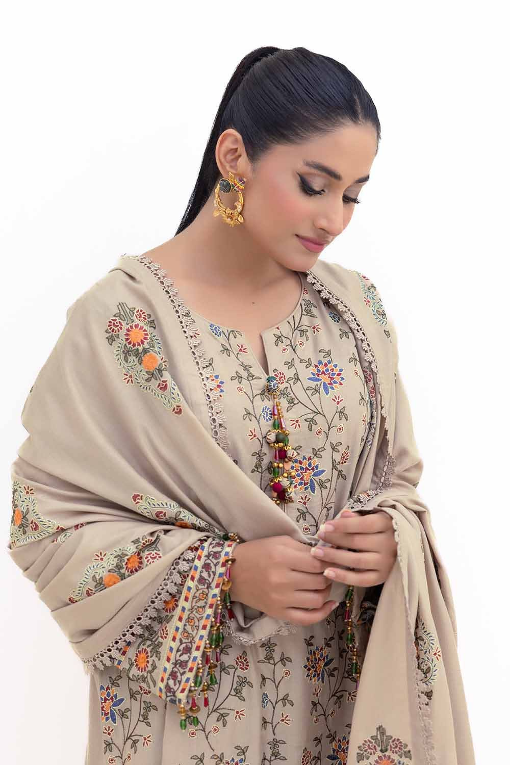 Gul Ahmed | Winter Collection 24 | Acrylic Dupatta AP-42007 - Official Gul Ahmed stockist in UK - Sakeena London