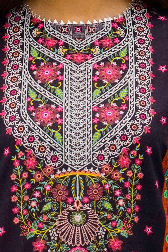 Gul Ahmed | Winter Collection 24 | Khaddar Suit with Printed Pashmina Dupatta AP-42030 - Official Gul Ahmed stockist in UK - Sakeena London