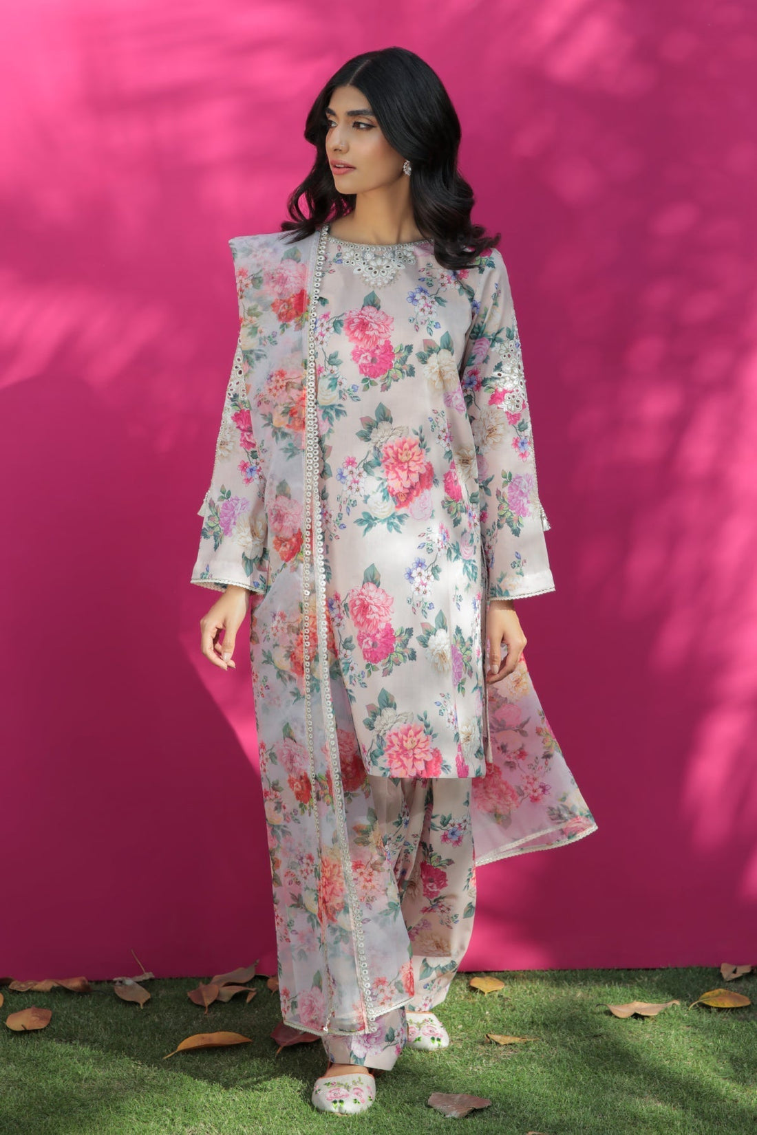 Baroque | Lawn Collection 24 | UF-191 - Official Baroque stockist in UK - Sakeena London