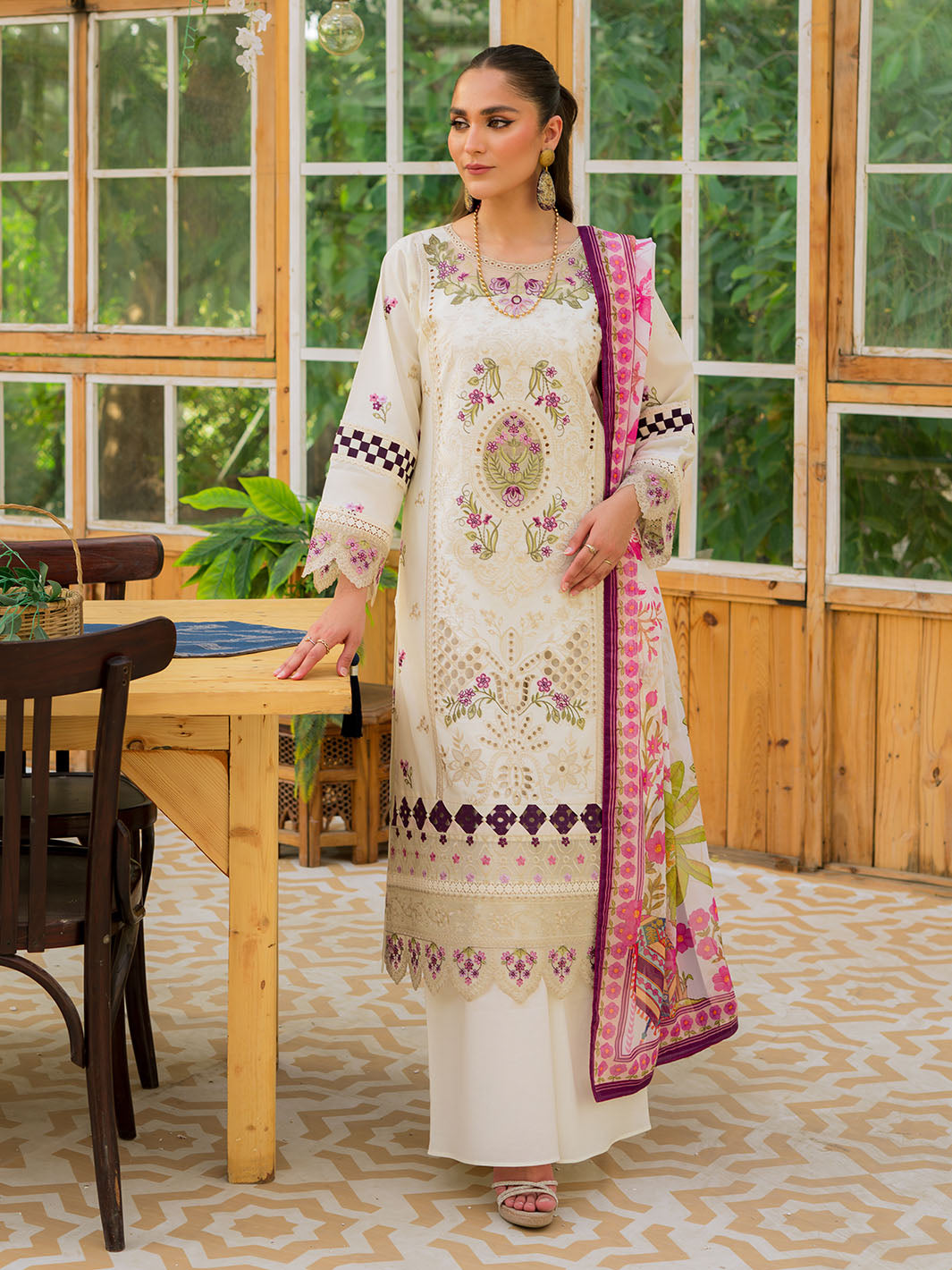 Mahnur | Bella Lawn 24 | BL - 04 - Official Mahnur stockist in UK - Sakeena London