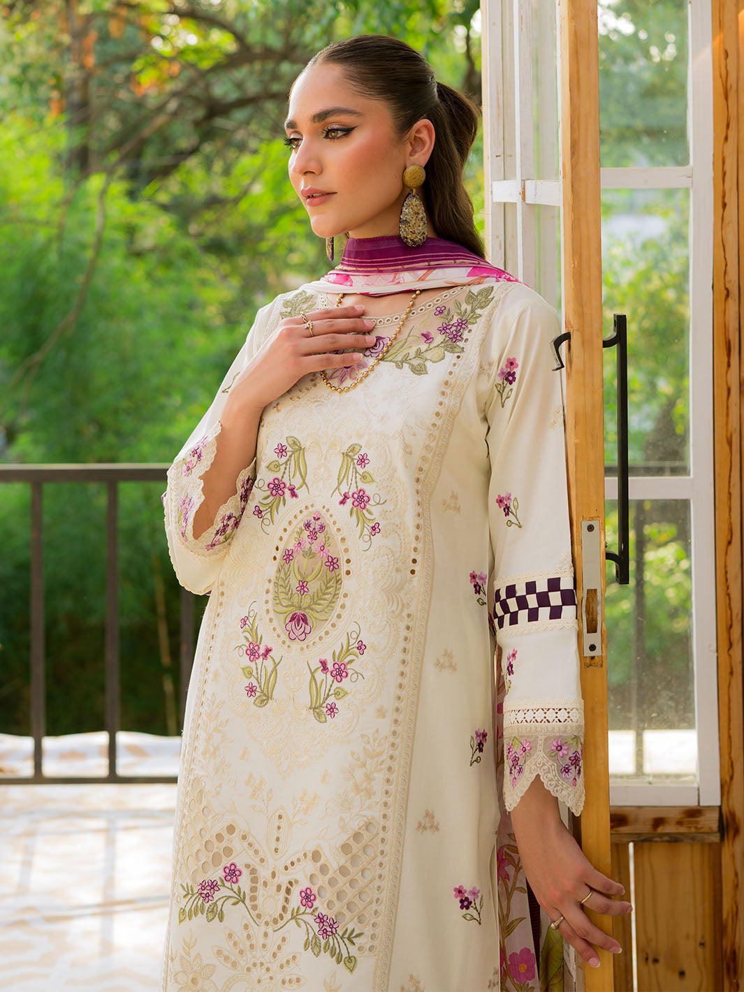 Mahnur | Bella Lawn 24 | BL - 04 - Official Mahnur stockist in UK - Sakeena London
