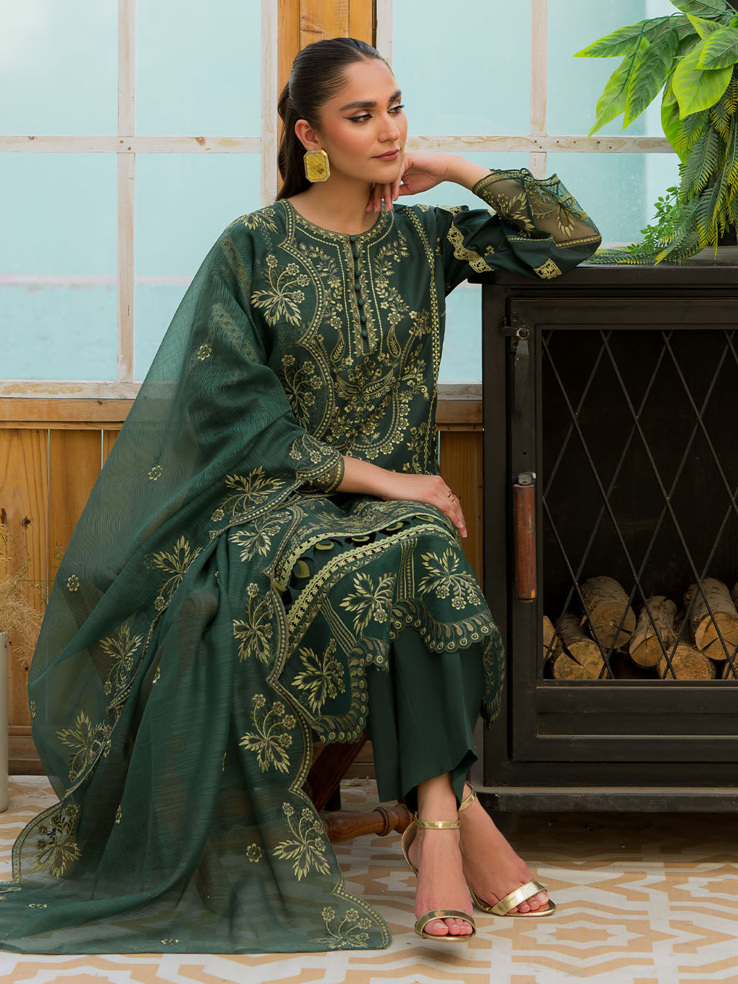 Mahnur | Bella Lawn 24 | BL - 06 - Official Mahnur stockist in UK - Sakeena London