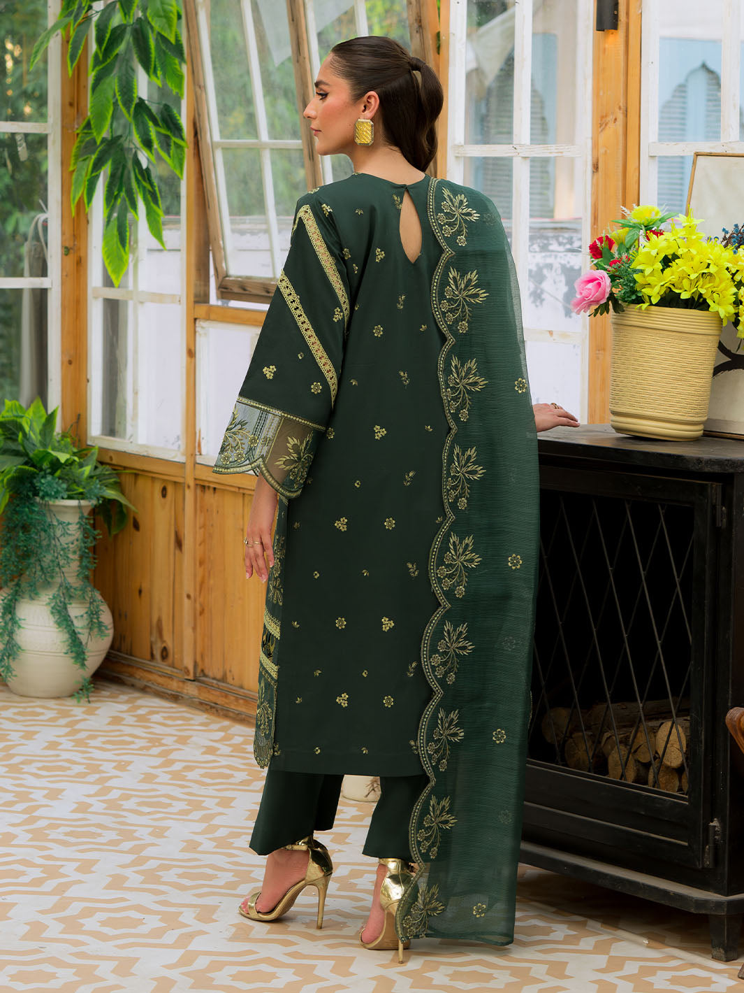 Mahnur | Bella Lawn 24 | BL - 06 - Official Mahnur stockist in UK - Sakeena London