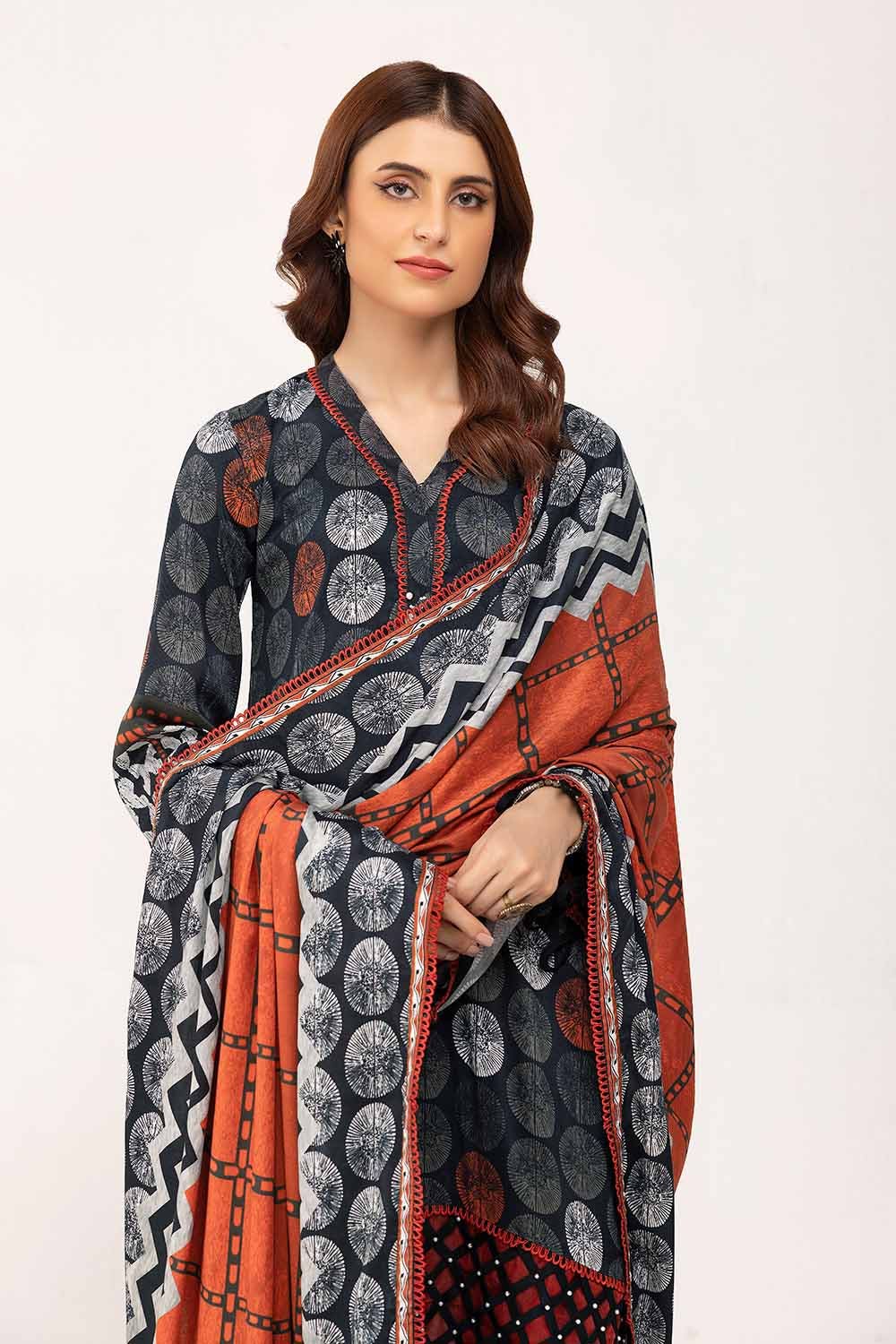 Gul Ahmed | Winter Collection 24 | Cotail Suit CV-42006 - Official Gul Ahmed stockist in UK - Sakeena London