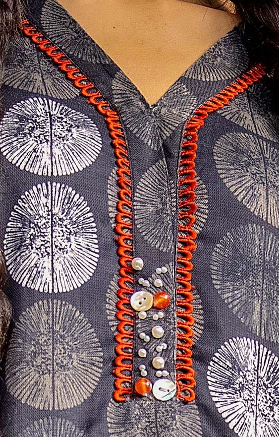 Gul Ahmed | Winter Collection 24 | Cotail Suit CV-42006 - Official Gul Ahmed stockist in UK - Sakeena London