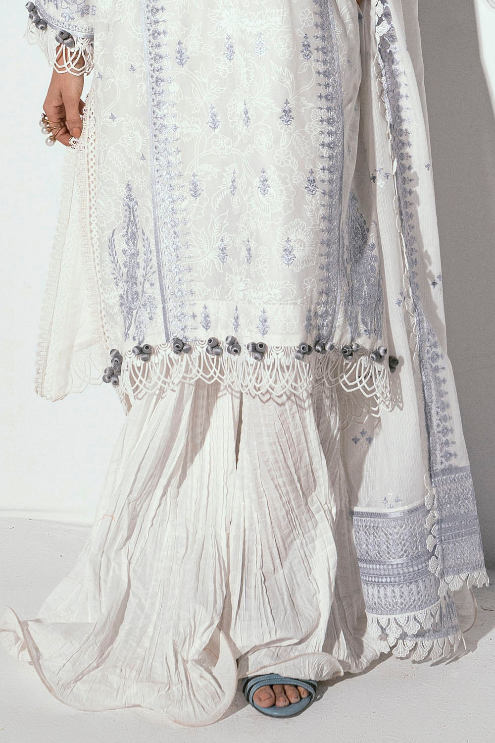 Gul Ahmed | Gul Nilofer 25 | DN-42050 - Official Gul Ahmed stockist in UK - Sakeena London