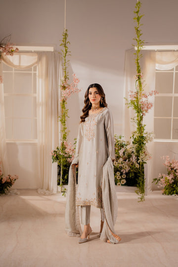 Vintage | Shehnayi Formals | Mahzeb - Official Vintage stockist in UK - Sakeena London