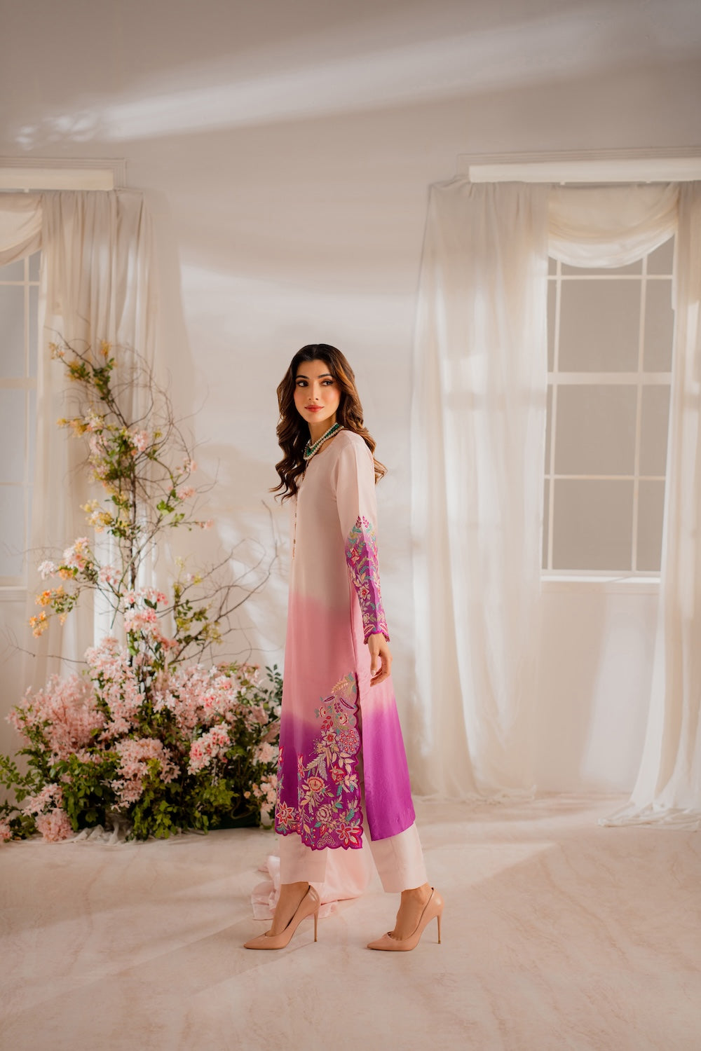 Vintage | Sohani Luxe | Dua - Official Vintage stockist in UK - Sakeena London