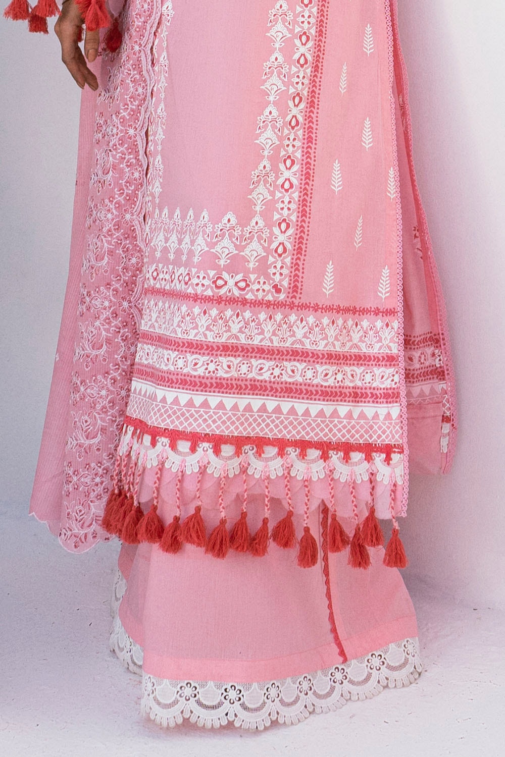 Gul Ahmed | Gul Nilofer 25 | DN-52015 - Official Gul Ahmed stockist in UK - Sakeena London