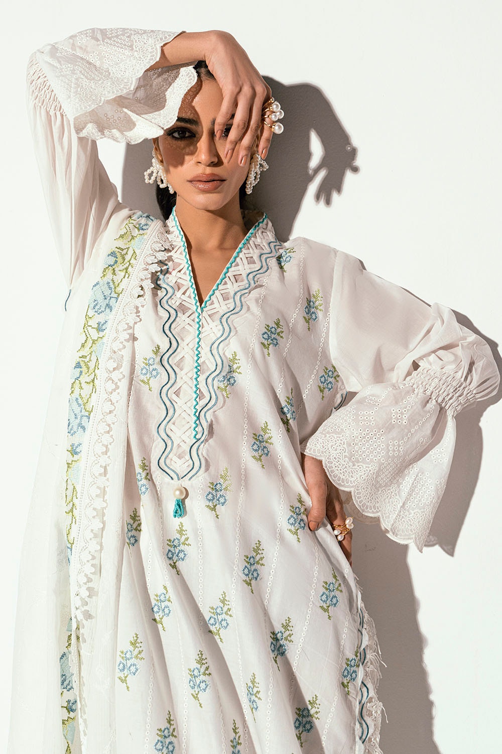 Gul Ahmed | Gul Nilofer 25 | DN-52032 - Official Gul Ahmed stockist in UK - Sakeena London
