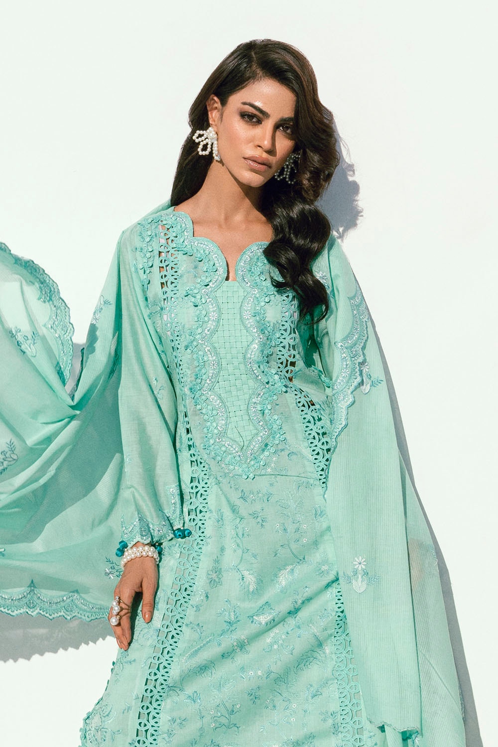 Gul Ahmed | Gul Nilofer 25 | DN-52013 - Official Gul Ahmed stockist in UK - Sakeena London