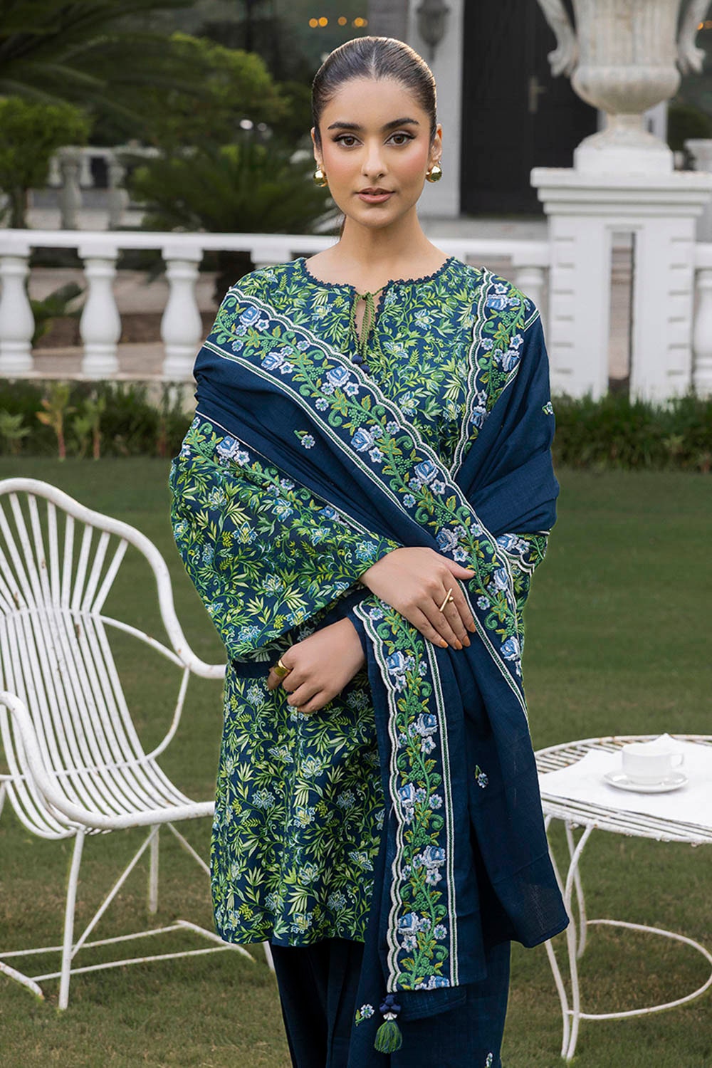Gul Ahmed | Winter Collection 25 | K-52004 - Official Gul Ahmed stockist in UK - Sakeena London