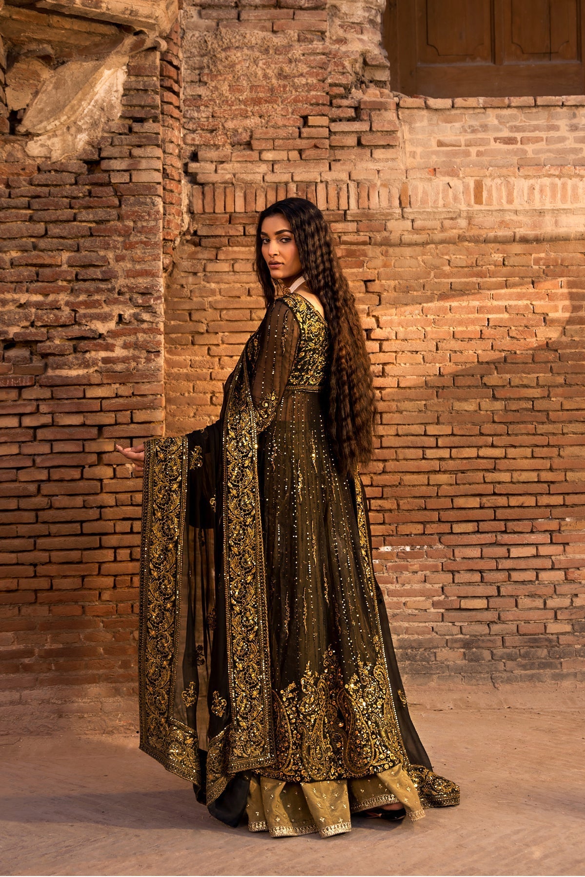 Erum Khan | Shezadian Luxe Formals | ZEENAT - Official Erum Khan stockist in UK - Sakeena London