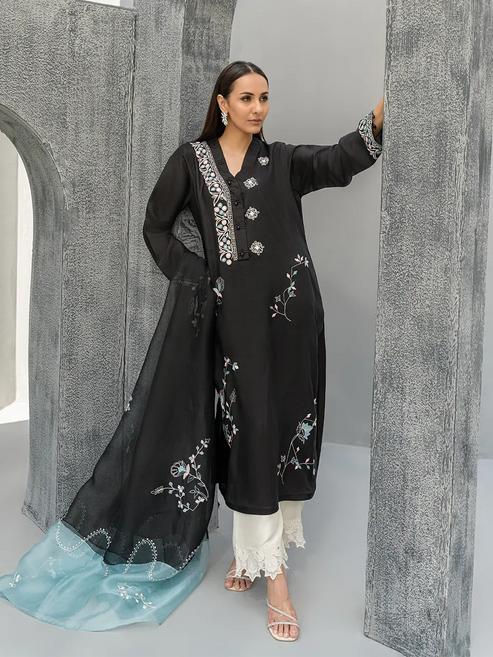 Farah Zubair | Luxury Pret | Aiza - Official Farah Zubair stockist in UK - Sakeena London