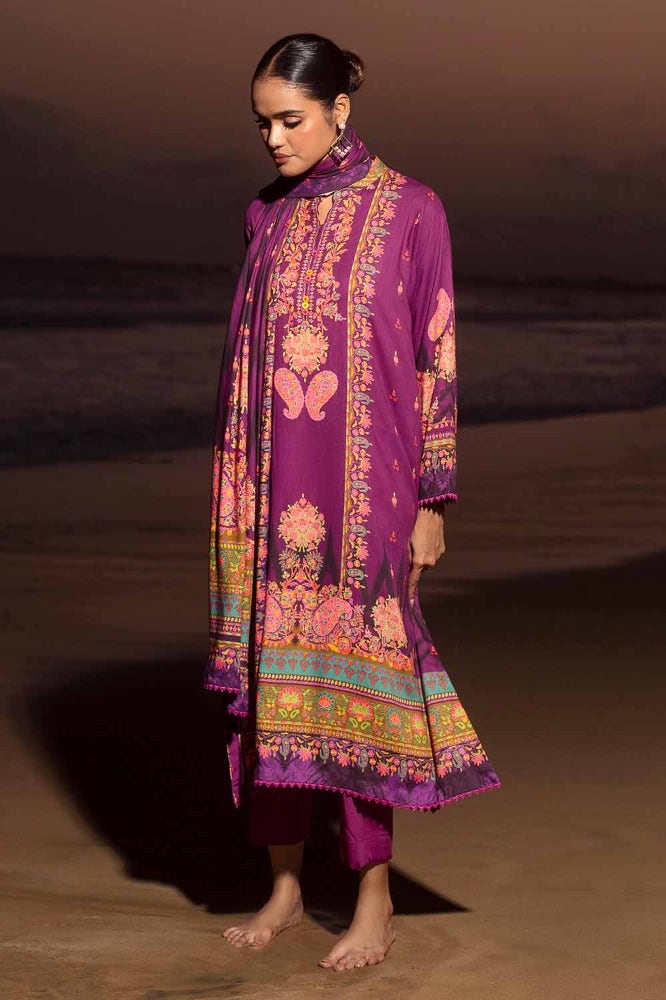 Gul Ahmed | Winter Collection 24 | Suit CV-32006 - Official Gul Ahmed stockist in UK - Sakeena London