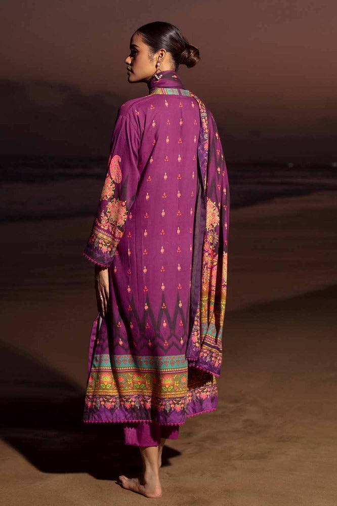 Gul Ahmed | Winter Collection 24 | Suit CV-32006 - Official Gul Ahmed stockist in UK - Sakeena London