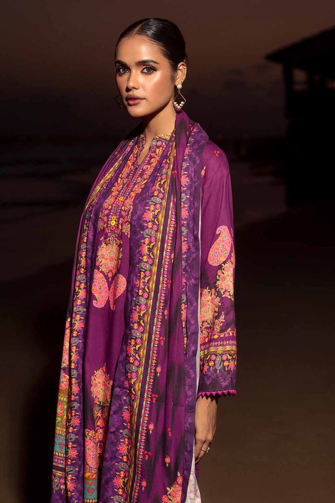 Gul Ahmed | Winter Collection 24 | Suit CV-32006 - Official Gul Ahmed stockist in UK - Sakeena London