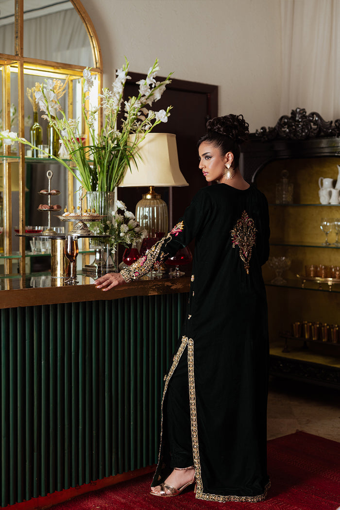 Saira Rizwan | Velvet Pret 25 | EMERA-SRVP25-10 - Official Saira Rizwan stockist in UK - Sakeena London