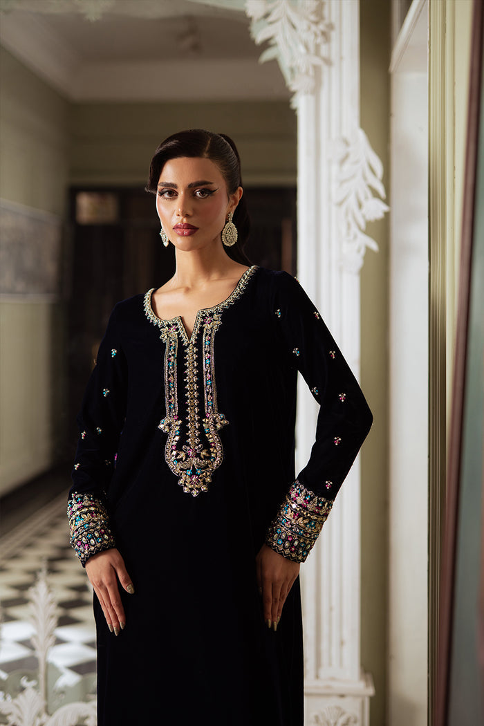 Saira Rizwan | Velvet Pret 25 | ZEHRA-SRVP25-01 - Official Saira Rizwan stockist in UK - Sakeena London