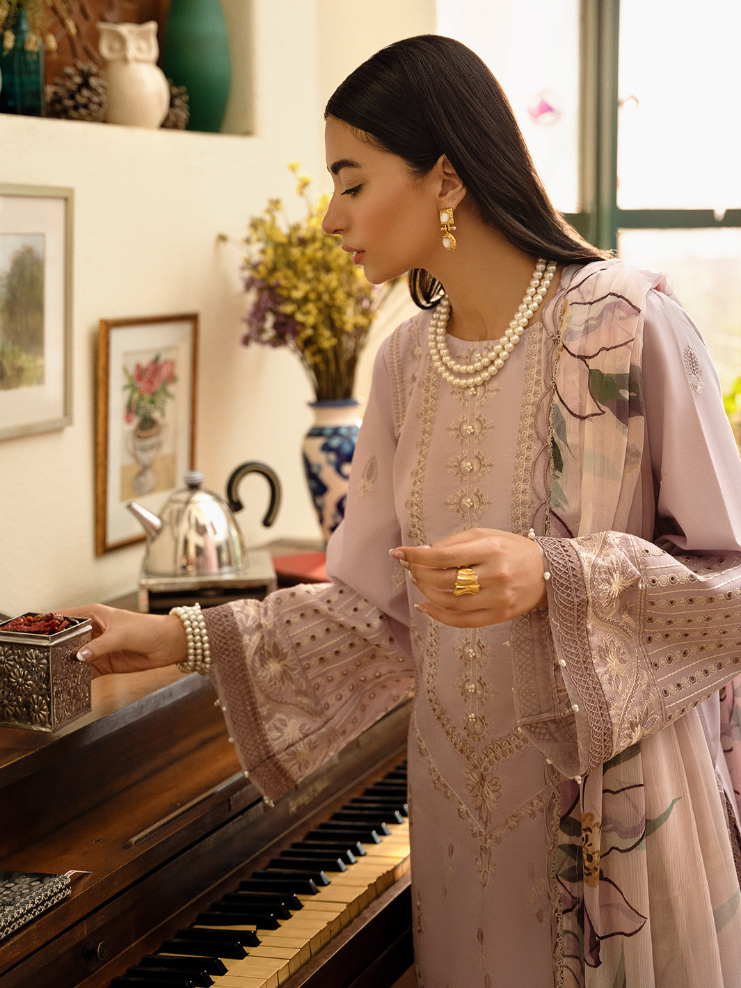 Izel | Dastak Luxury Lawn | GUL - Official Izel stockist in UK - Sakeena London