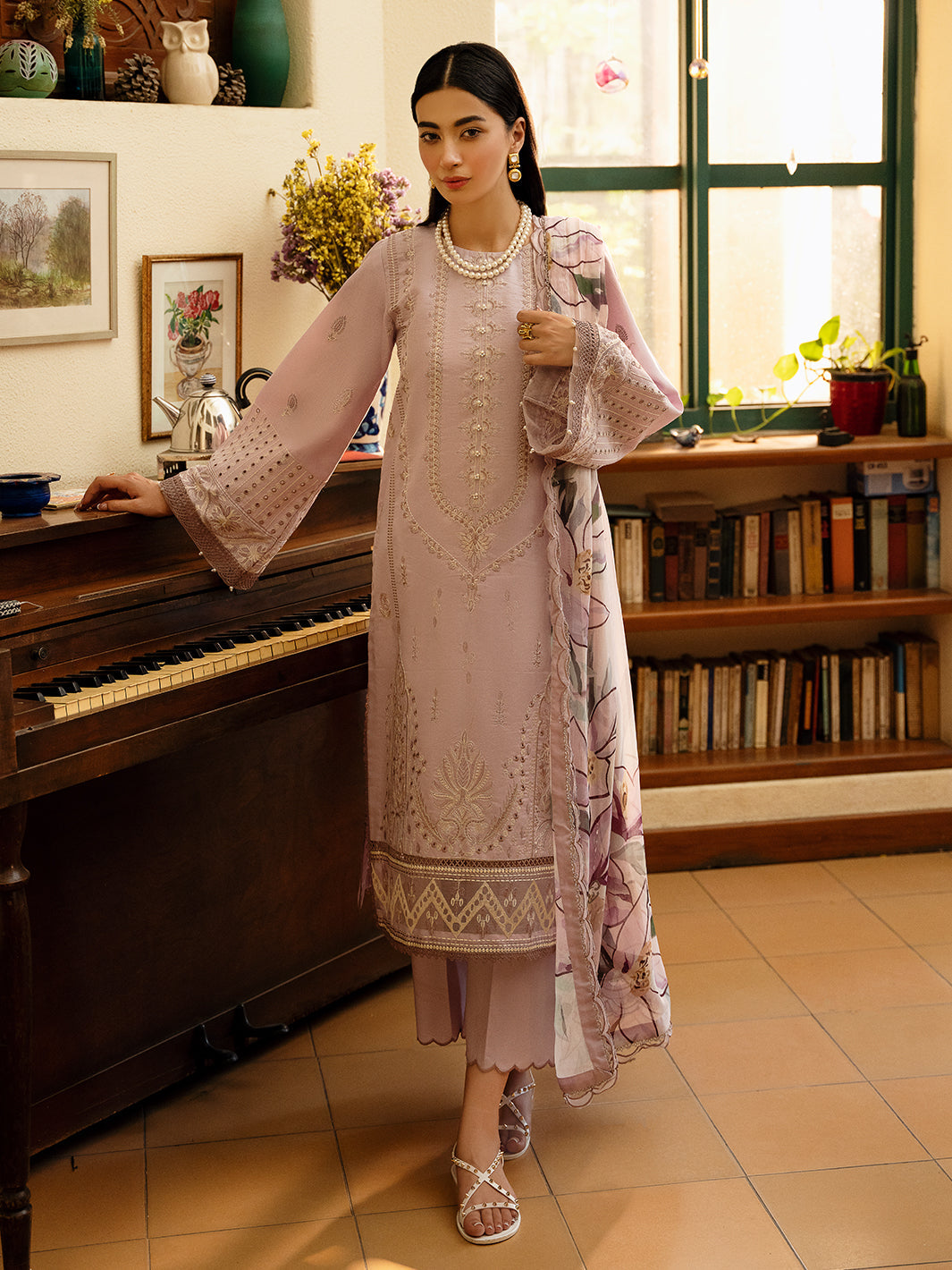 Izel | Dastak Luxury Lawn | GUL - Official Izel stockist in UK - Sakeena London