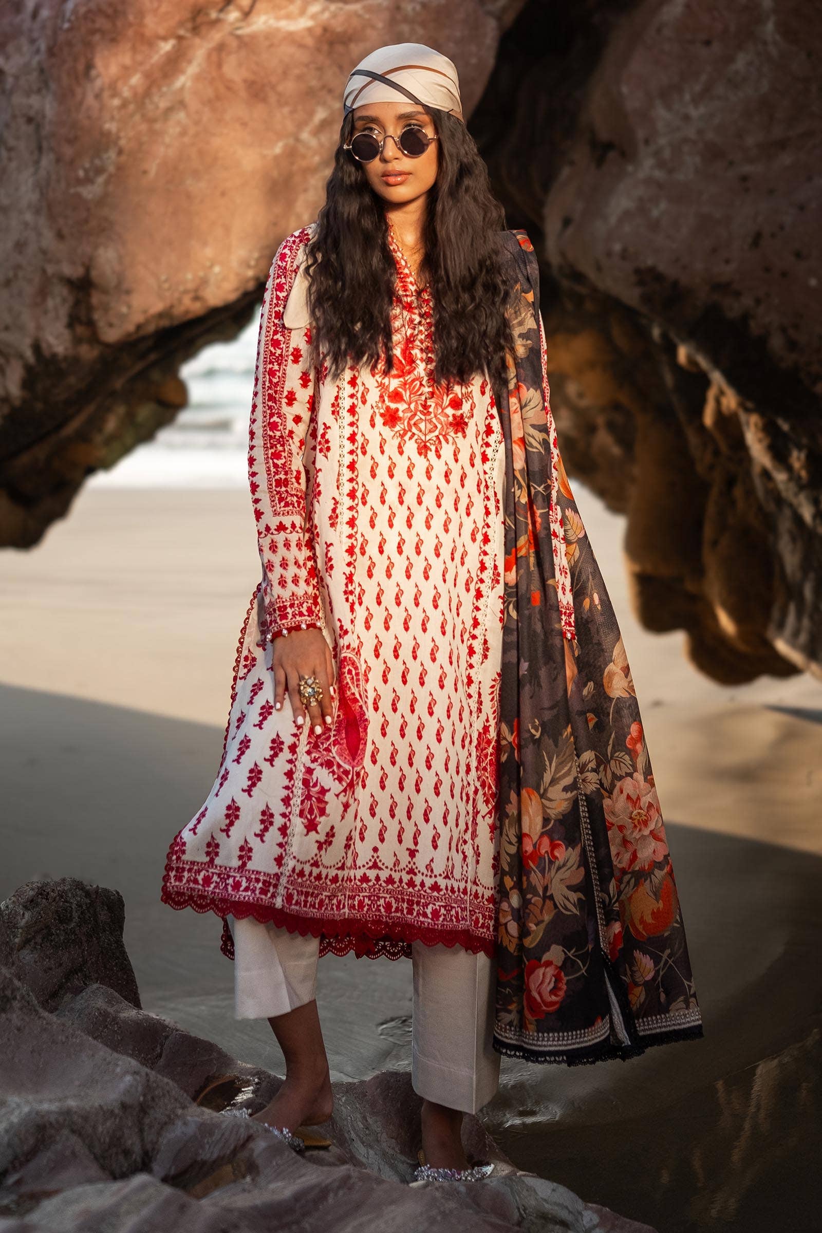 Sana Safinaz | Mahay Spring 24 | H241-006B-2BS - Official Sana Safinaz stockist in UK - Sakeena London