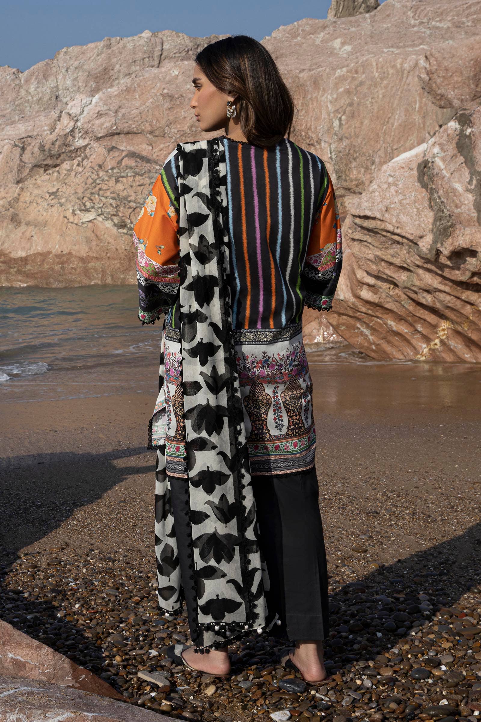 Sana Safinaz | Mahay Spring 24 | H241-027B-2I - Official Sana Safinaz stockist in UK - Sakeena London