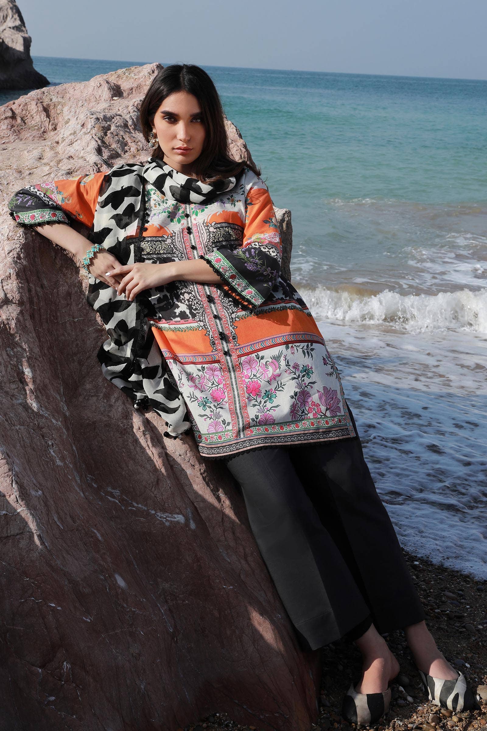 Sana Safinaz | Mahay Spring 24 | H241-027B-2I - Official Sana Safinaz stockist in UK - Sakeena London