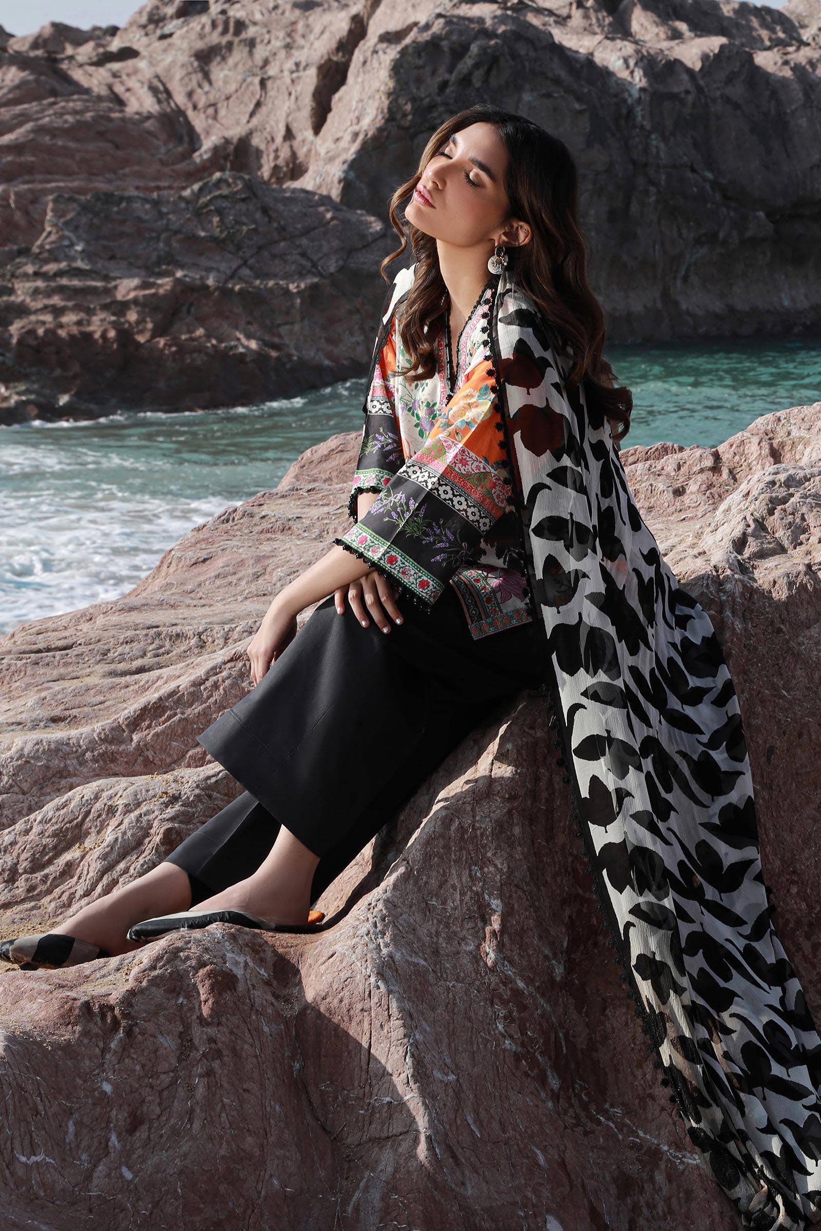 Sana Safinaz | Mahay Spring 24 | H241-027B-2I - Official Sana Safinaz stockist in UK - Sakeena London