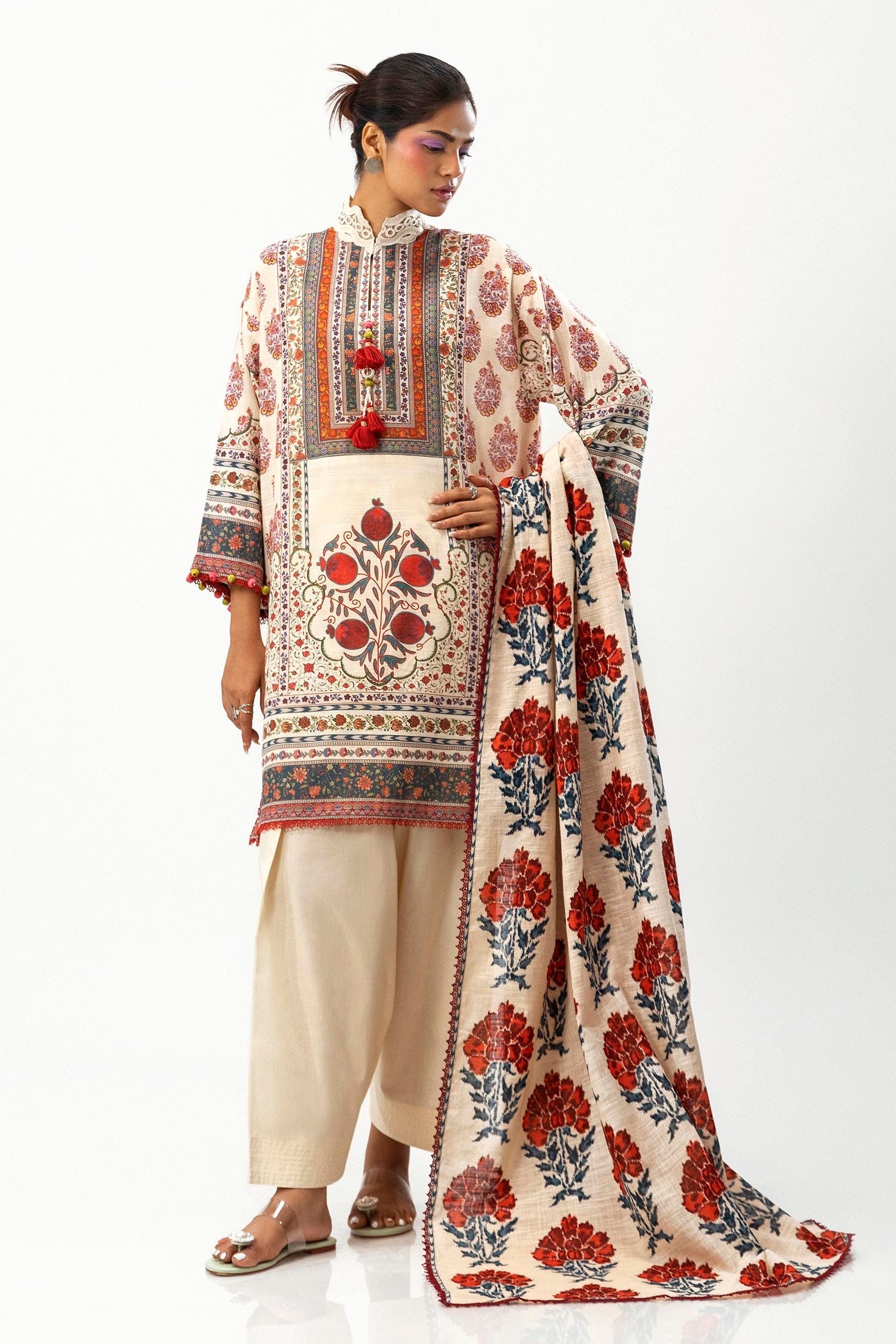 Sana Safinaz | Mahay Winter 24 | H243-003A-2Q - Official Sana Safinaz stockist in UK - Sakeena London