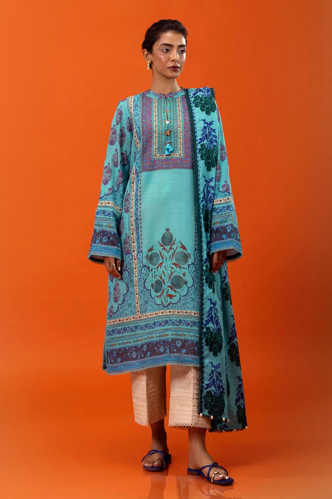 Sana Safinaz | Mahay Winter 24 | H243-003B-2Q - Official Sana Safinaz stockist in UK - Sakeena London