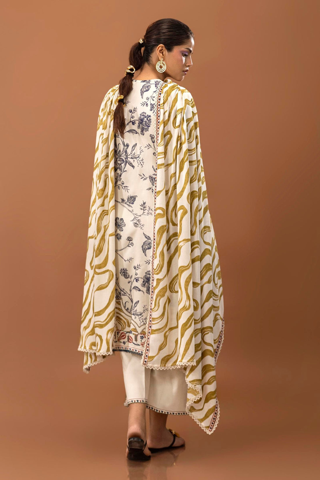 Sana Safinaz | Mahay Winter 24 | H243-004B-3DA - Official Sana Safinaz stockist in UK - Sakeena London