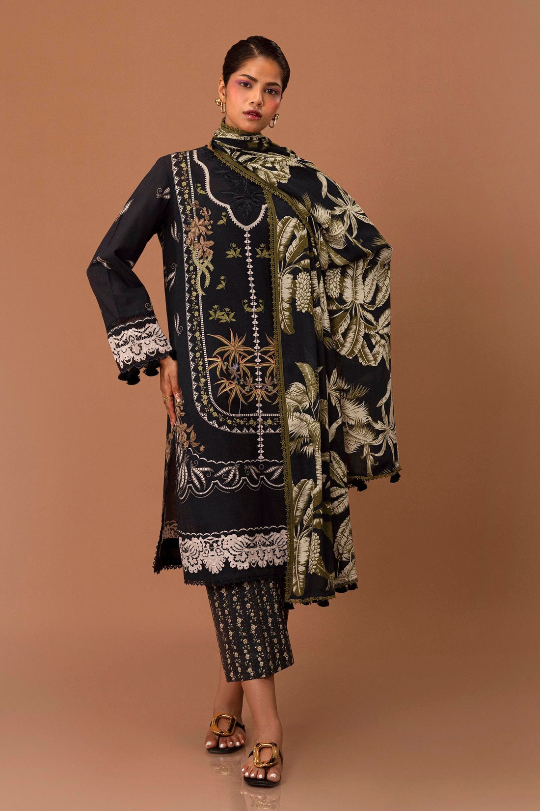Sana Safinaz | Mahay Winter 24 | H243-006A-3DB - Official Sana Safinaz stockist in UK - Sakeena London