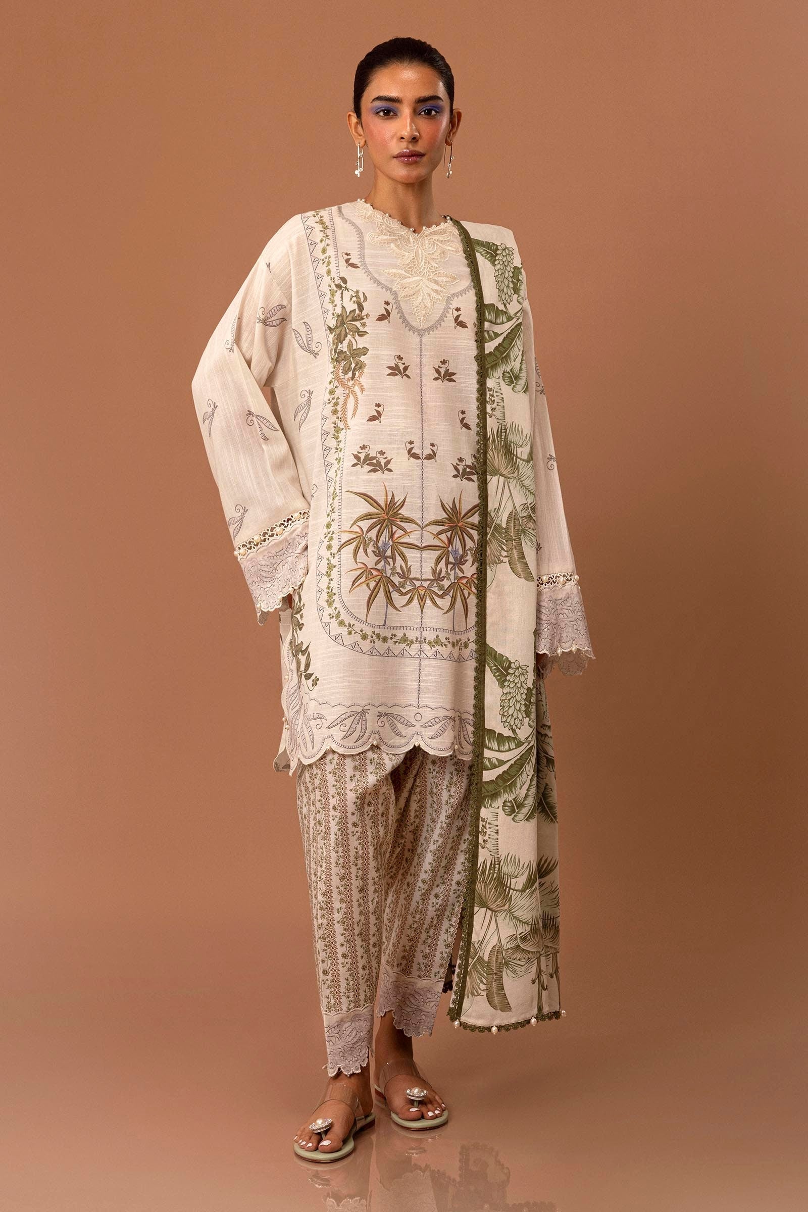 Sana Safinaz | Mahay Winter 24 | H243-006B-3DB - Official Sana Safinaz stockist in UK - Sakeena London